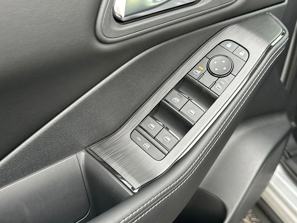 new 2025 Nissan Rogue car, priced at $31,328