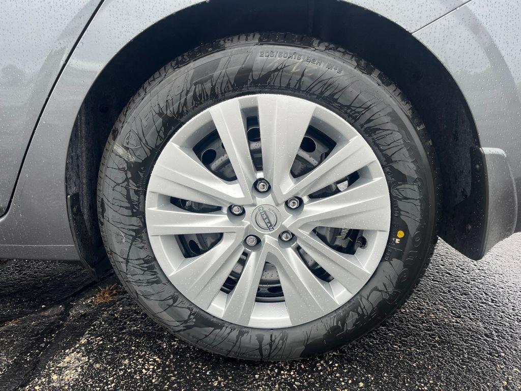 new 2025 Nissan Sentra car, priced at $20,286