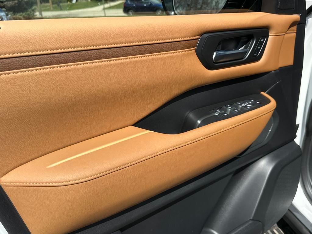 new 2025 Nissan Armada car, priced at $67,605
