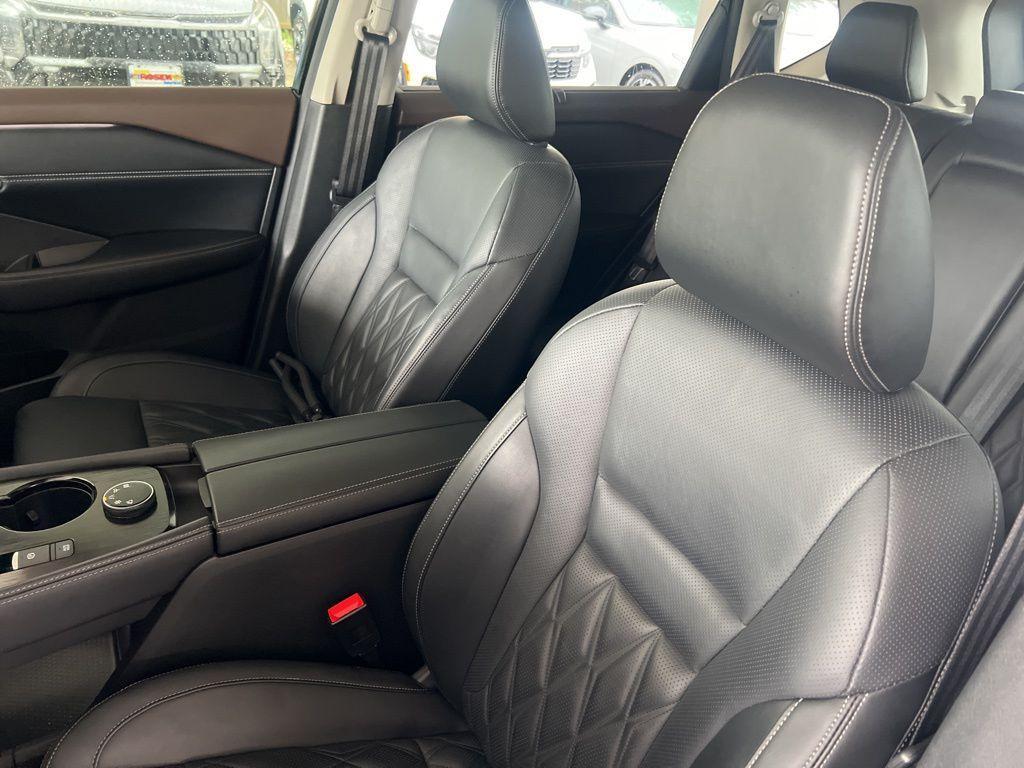used 2022 Nissan Rogue car, priced at $31,999