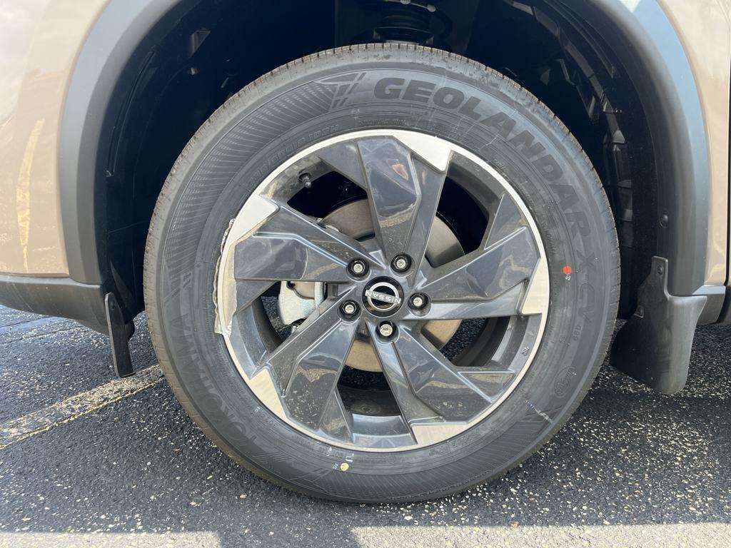 new 2025 Nissan Rogue car, priced at $33,506