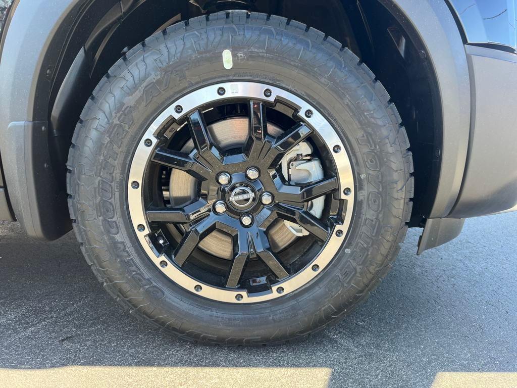 new 2025 Nissan Pathfinder car, priced at $42,324