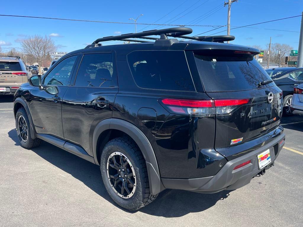 new 2025 Nissan Pathfinder car, priced at $42,324