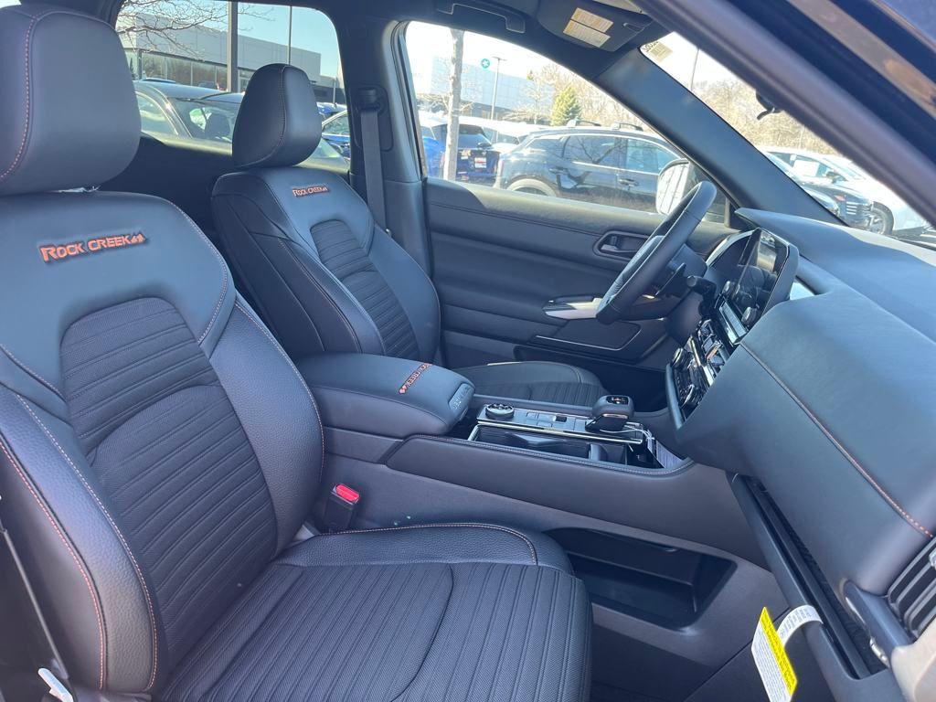 new 2025 Nissan Pathfinder car, priced at $42,324