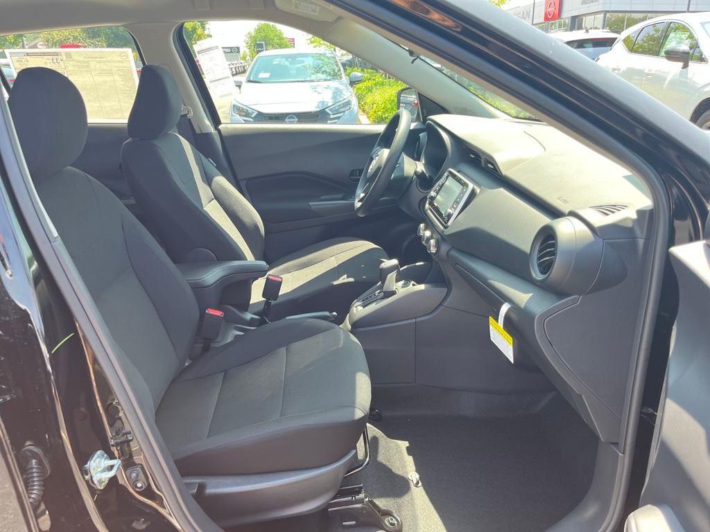 new 2025 Nissan Kicks Play car, priced at $21,979