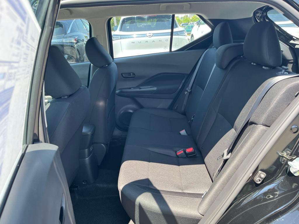 new 2025 Nissan Kicks Play car, priced at $21,979