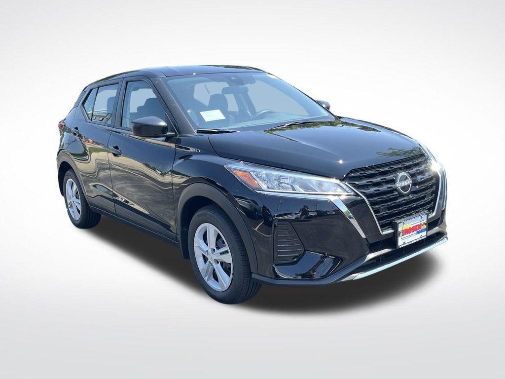 new 2025 Nissan Kicks Play car, priced at $21,979