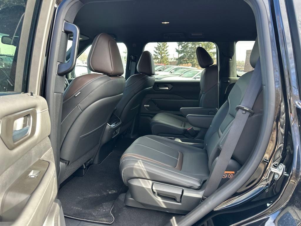 new 2025 Nissan Armada car, priced at $65,652