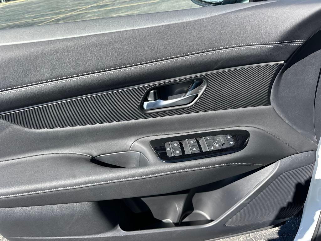 new 2025 Nissan Murano car, priced at $41,255