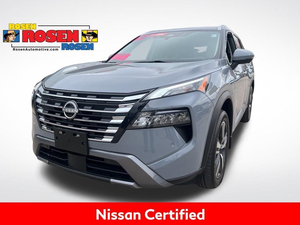 used 2024 Nissan Rogue car, priced at $32,999