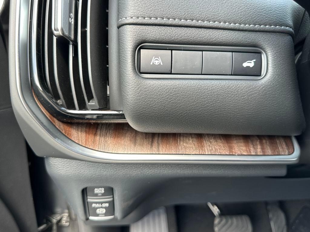 new 2025 Nissan Armada car, priced at $68,640