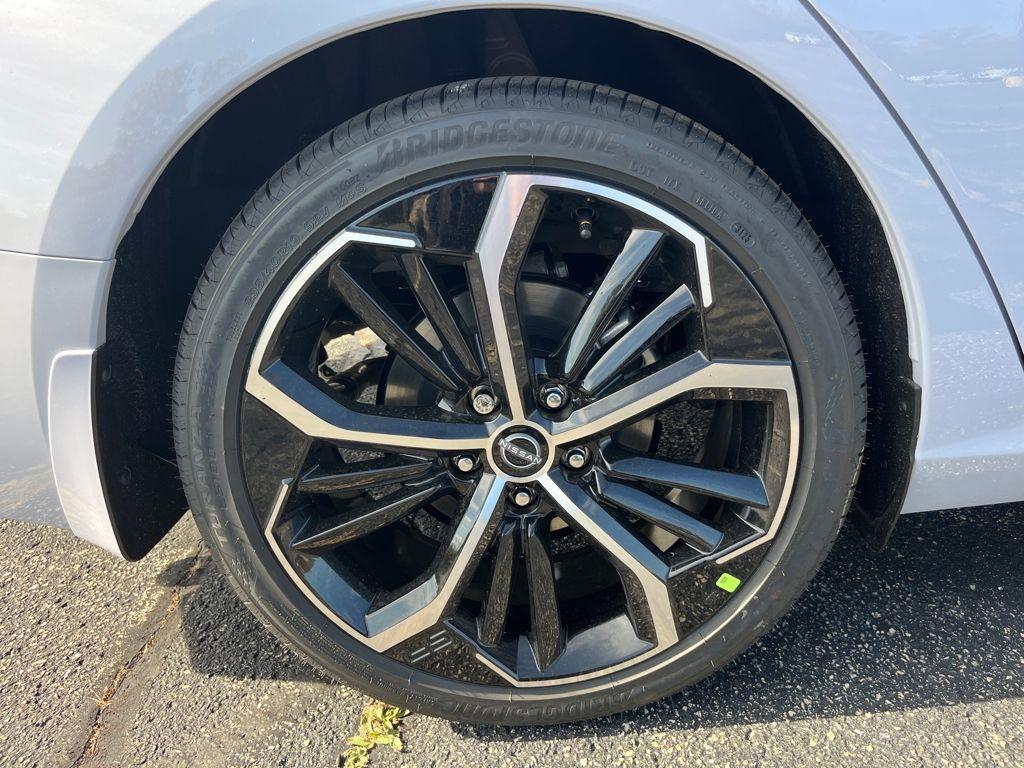 new 2025 Nissan Altima car, priced at $31,076