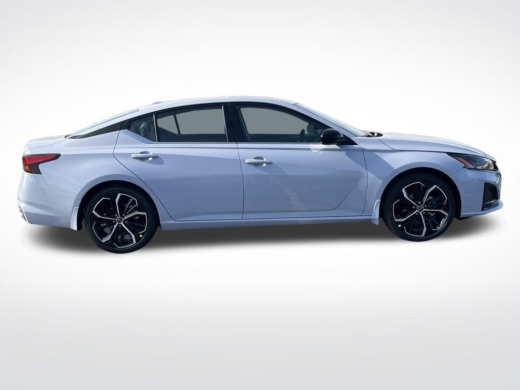 new 2025 Nissan Altima car, priced at $31,076