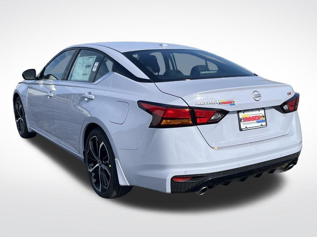 new 2025 Nissan Altima car, priced at $31,076