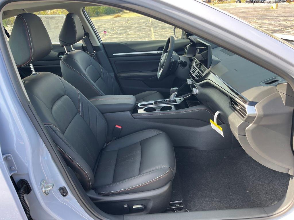new 2025 Nissan Altima car, priced at $31,076