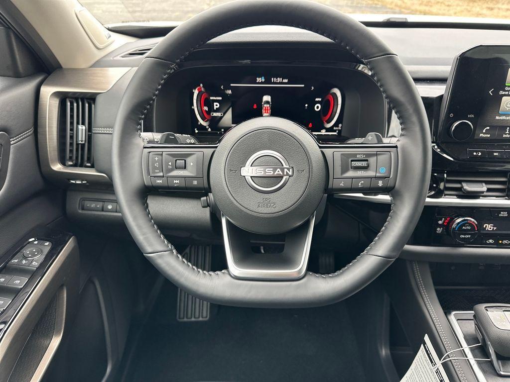 new 2025 Nissan Pathfinder car, priced at $49,582