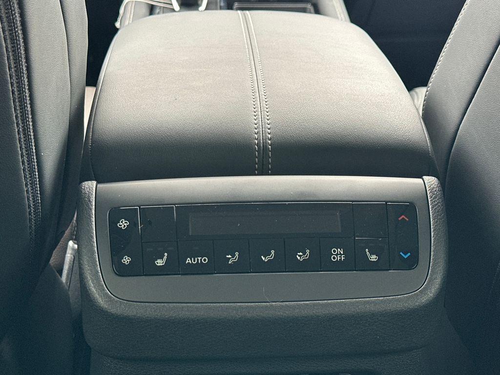 new 2025 Nissan Pathfinder car, priced at $49,582