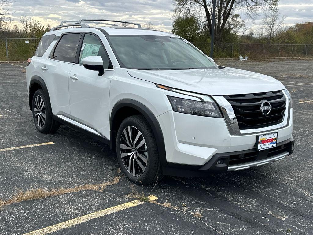 new 2025 Nissan Pathfinder car, priced at $49,582
