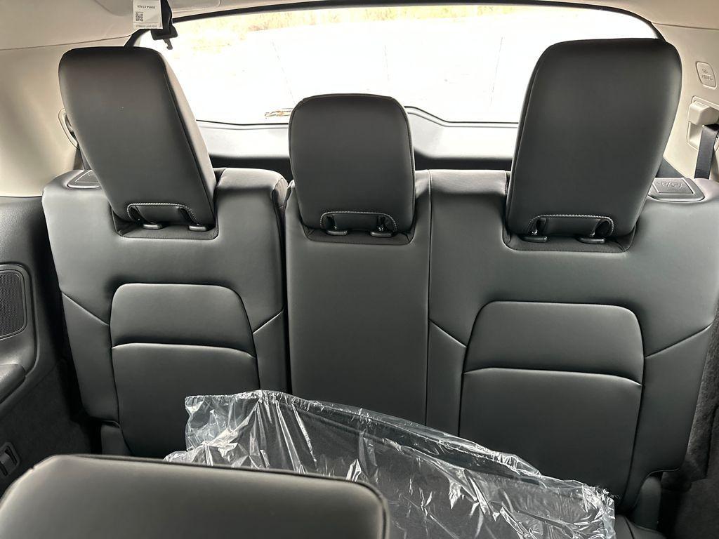 new 2025 Nissan Pathfinder car, priced at $49,582