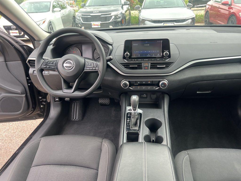 used 2023 Nissan Altima car, priced at $20,332