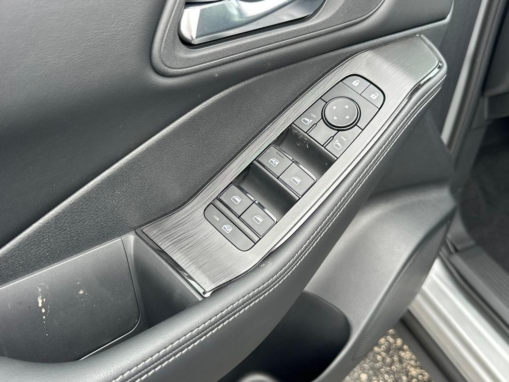 new 2025 Nissan Rogue car, priced at $30,578