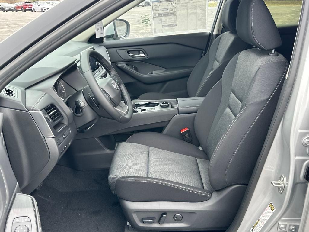 new 2025 Nissan Rogue car, priced at $30,578