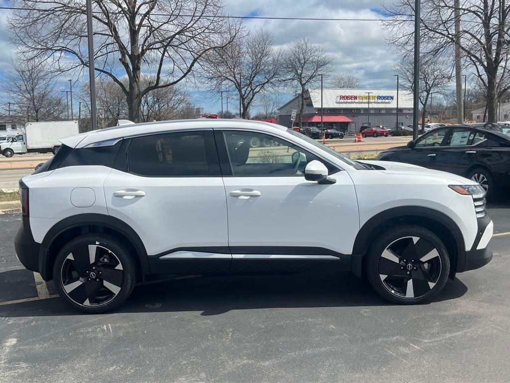 new 2025 Nissan Kicks car, priced at $29,063