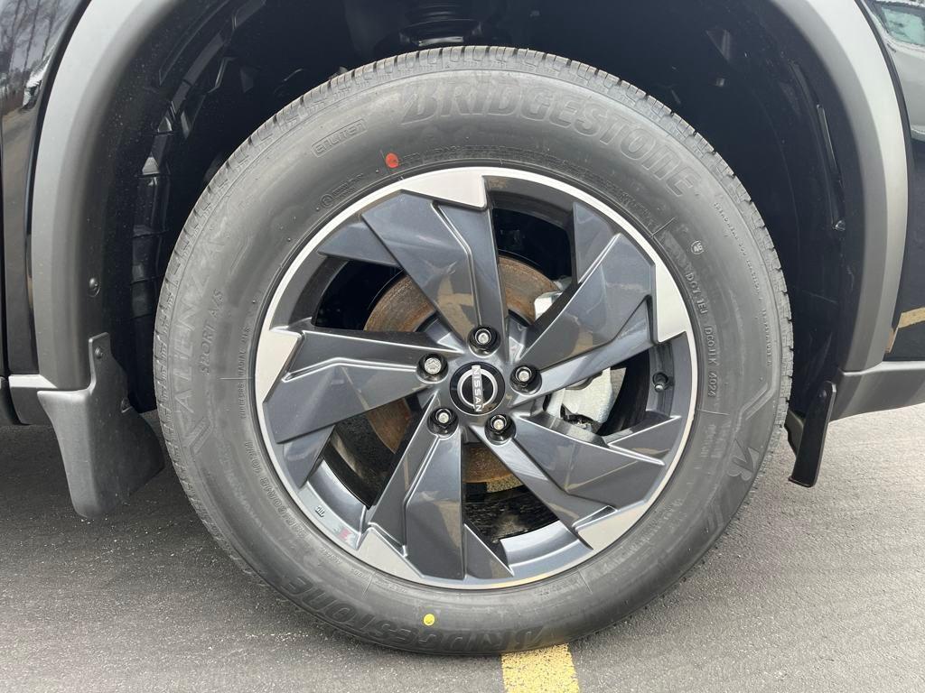 new 2025 Nissan Rogue car, priced at $31,298