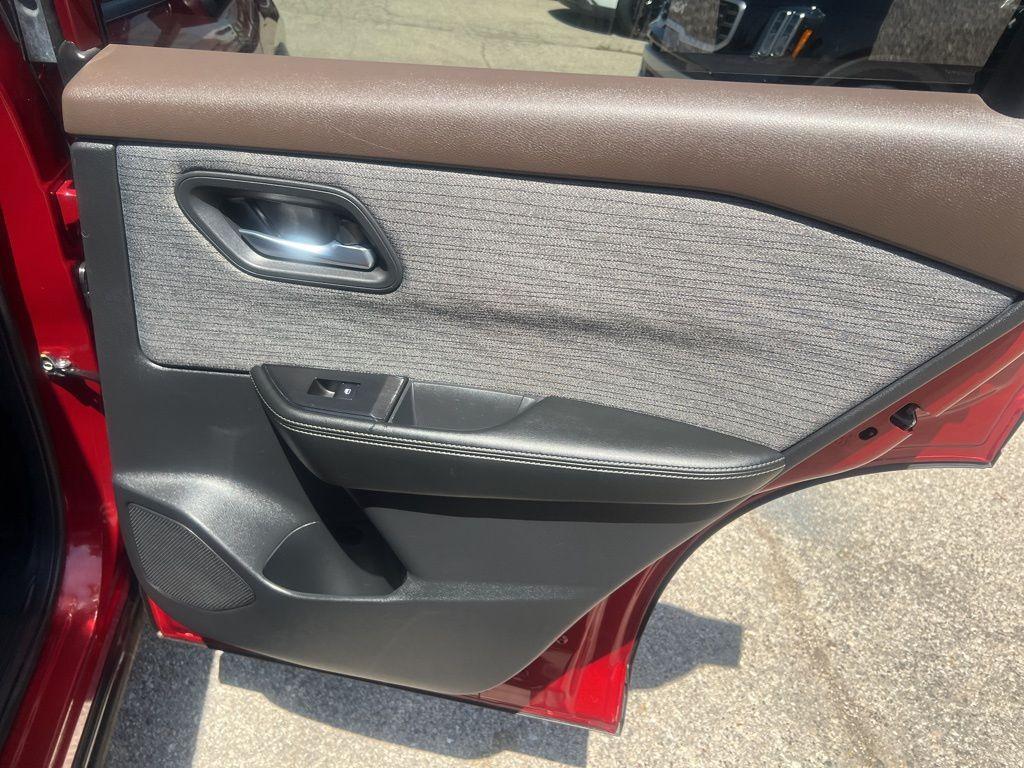 used 2021 Nissan Rogue car, priced at $24,999