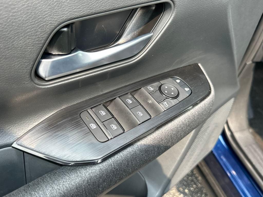 new 2025 Nissan Kicks car, priced at $27,588