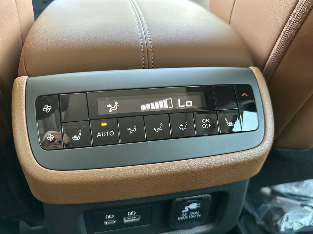 new 2025 Nissan Pathfinder car, priced at $50,285