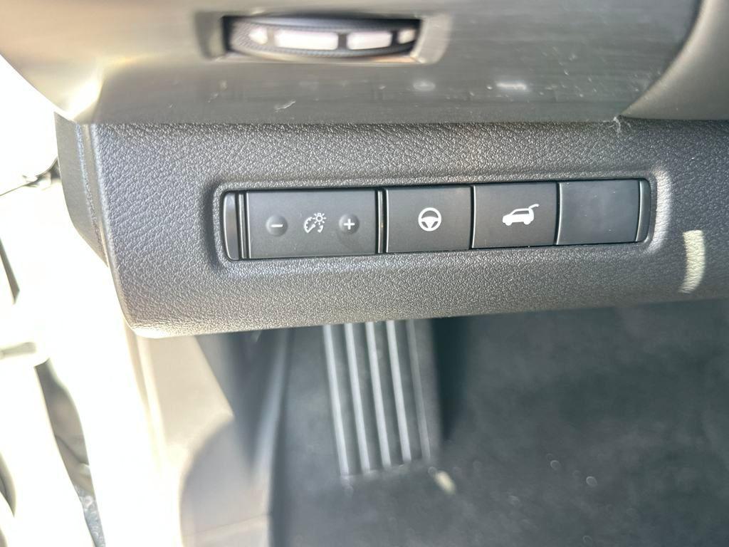 new 2025 Nissan Pathfinder car, priced at $42,873