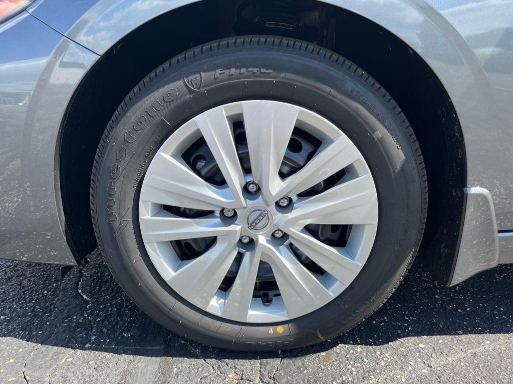 new 2025 Nissan Sentra car, priced at $21,351