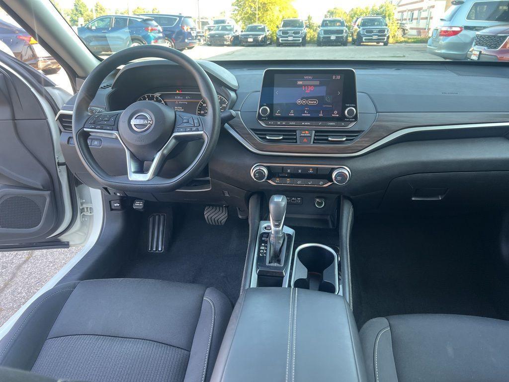 used 2023 Nissan Altima car, priced at $21,678