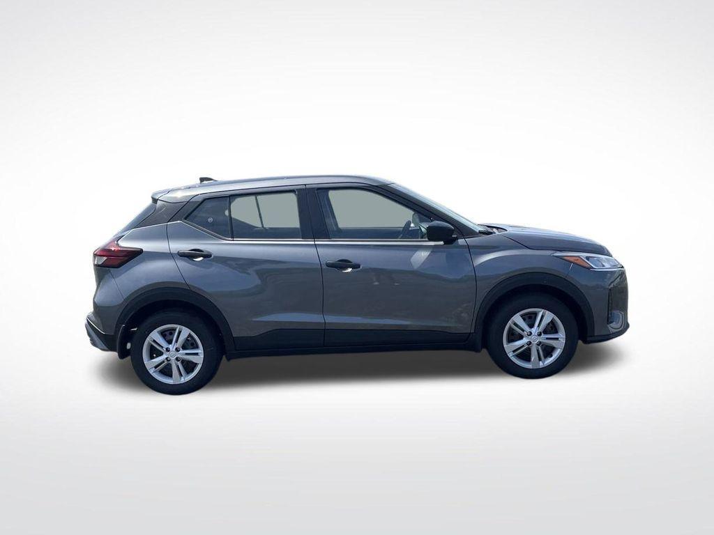 new 2025 Nissan Kicks Play car, priced at $22,057