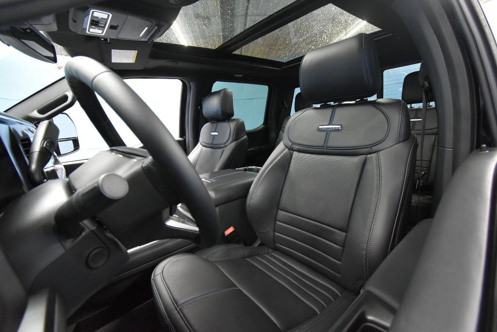 new 2025 Ford F-250 car, priced at $95,930