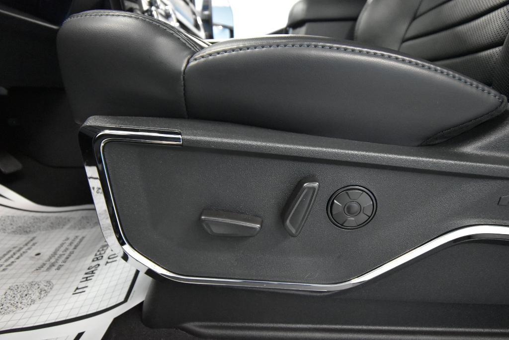 new 2025 Ford F-250 car, priced at $95,930