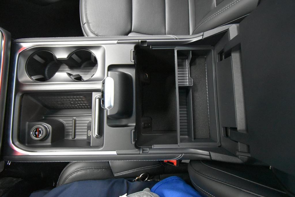 new 2025 Ford Expedition Max car, priced at $87,125
