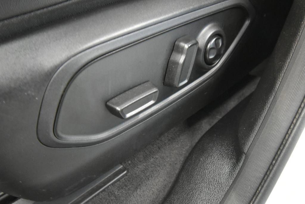 used 2021 Jeep Grand Cherokee L car, priced at $29,984