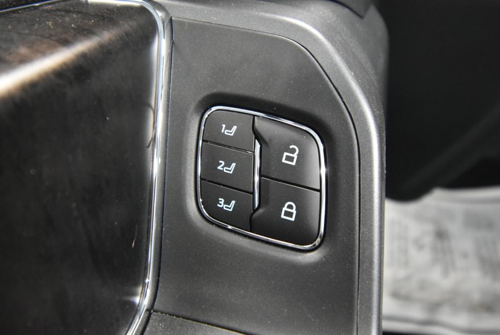 new 2025 Ford F-250 car, priced at $90,980