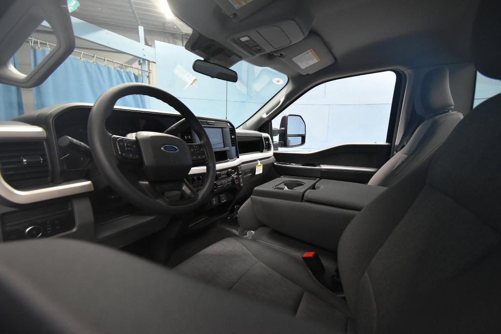 new 2025 Ford F-250 car, priced at $55,550