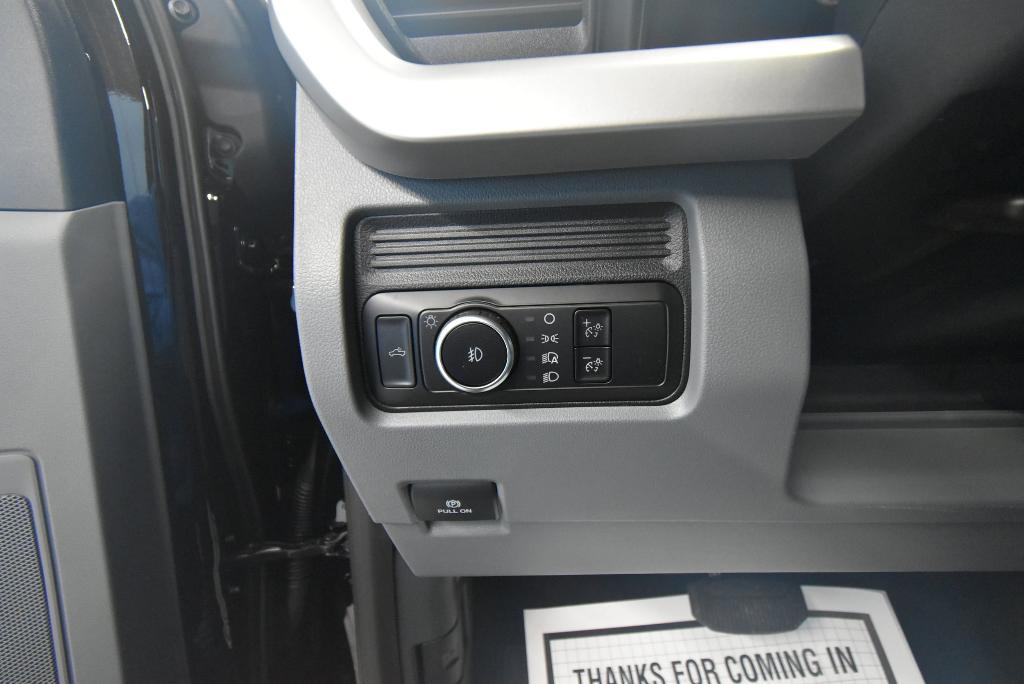 new 2025 Ford F-250 car, priced at $55,550