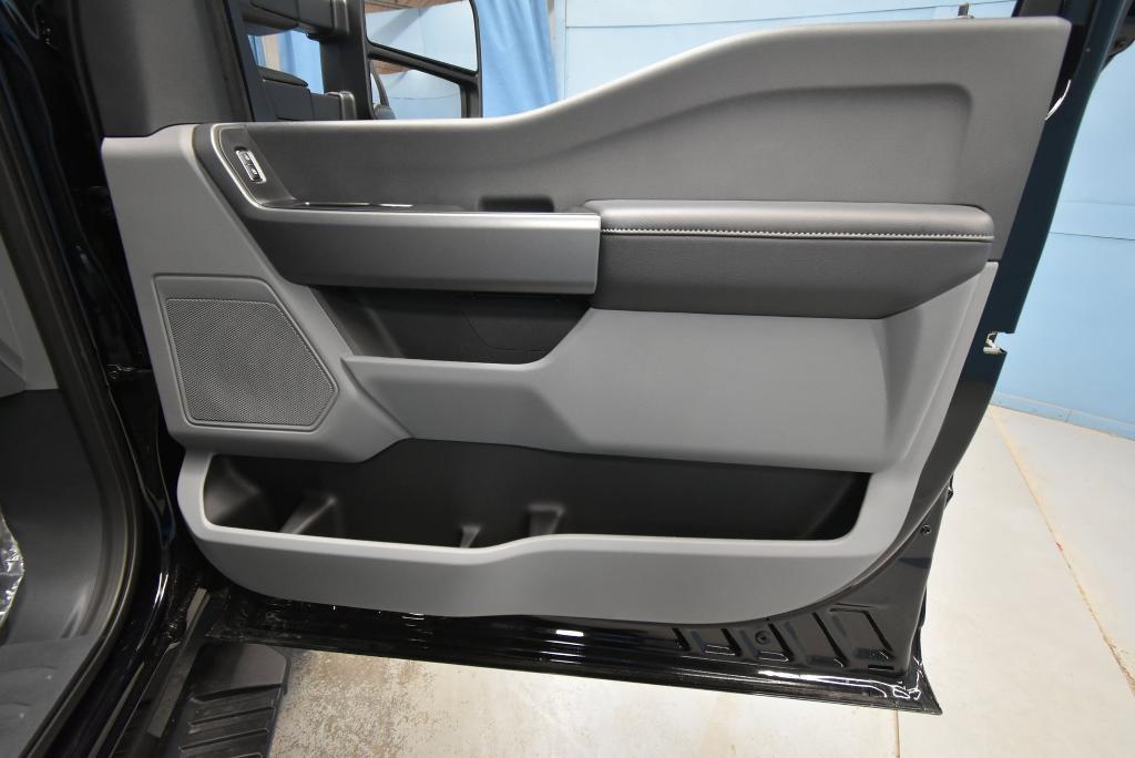 new 2025 Ford F-250 car, priced at $55,550