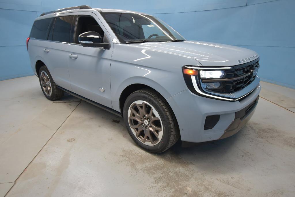 new 2025 Ford Expedition car, priced at $87,325