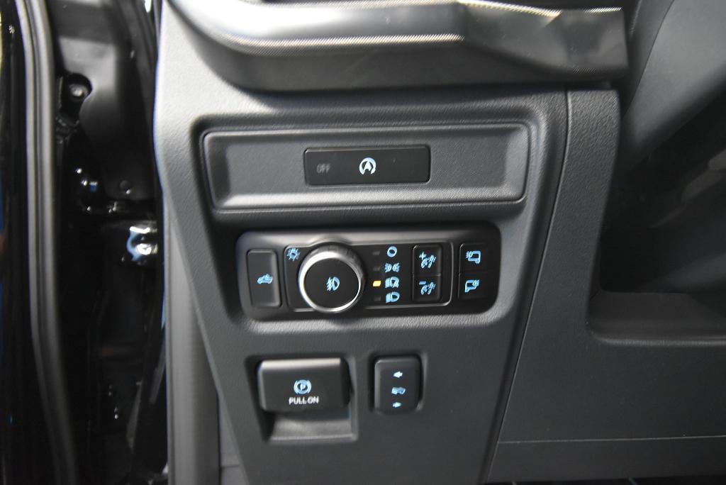 new 2025 Ford F-150 car, priced at $70,751