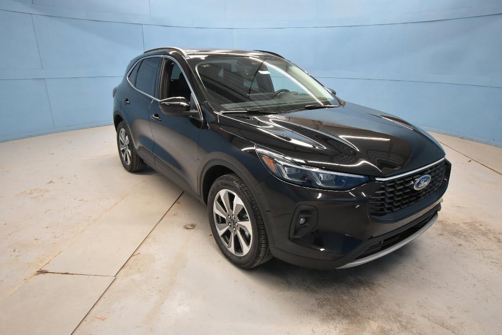 new 2025 Ford Escape car, priced at $38,913