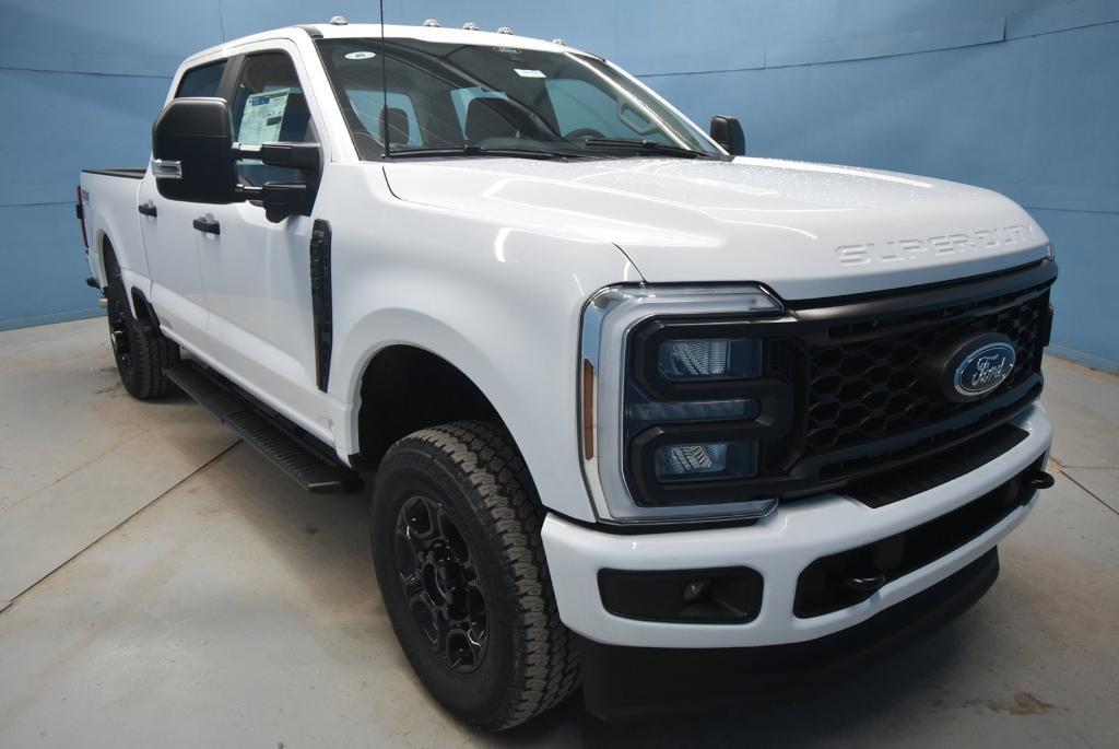 new 2025 Ford F-250 car, priced at $60,570