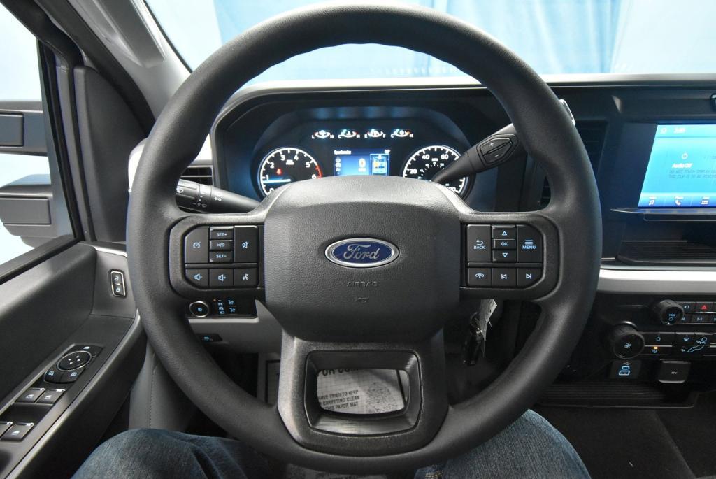 new 2025 Ford F-250 car, priced at $61,570