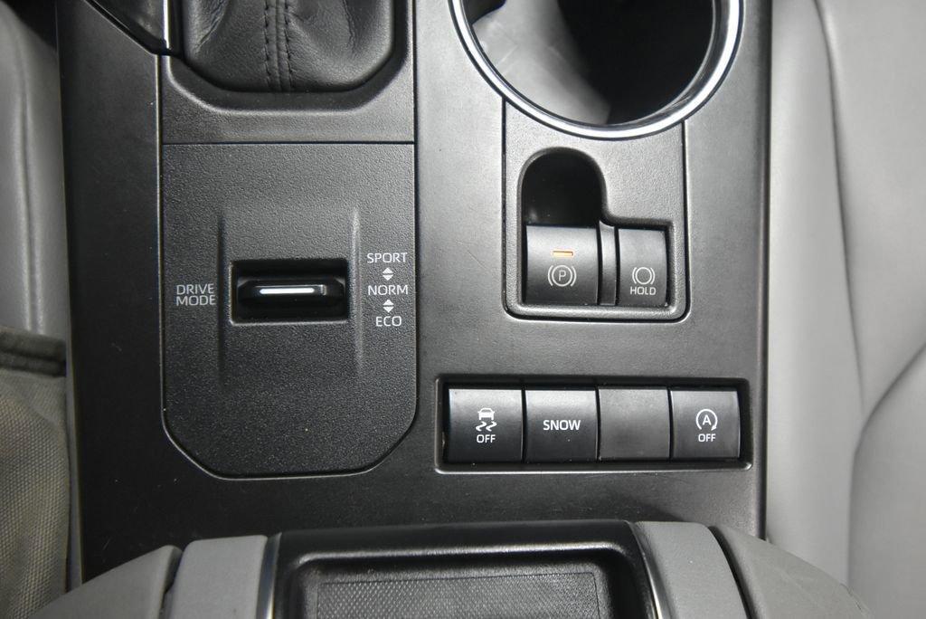 used 2020 Toyota Highlander car, priced at $26,337