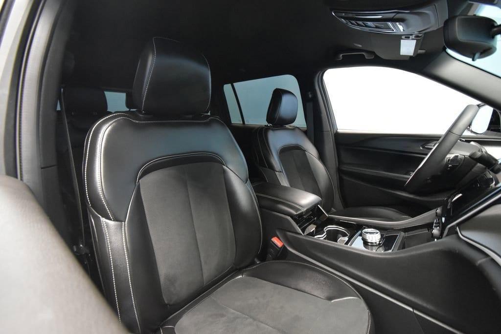 used 2023 Jeep Grand Cherokee L car, priced at $32,984